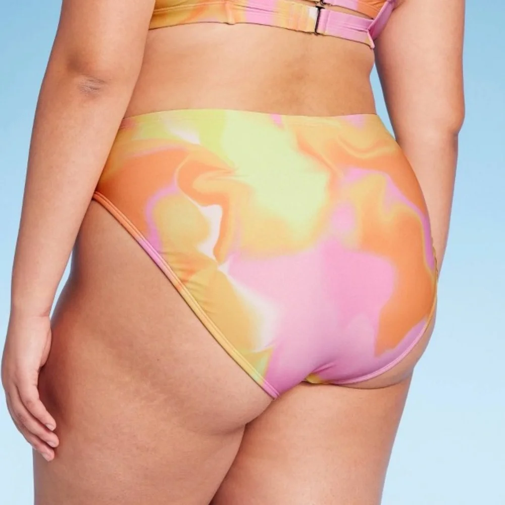 Plus Size High Leg Cheeky Bikini Bottom - Picture 4 of 4